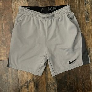 Mens Nike Shorts (Medium)